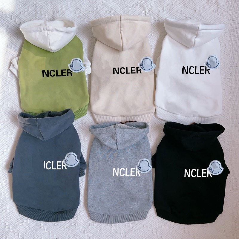 Letter Pattern Polyester Dog Vest for Autumn Winter