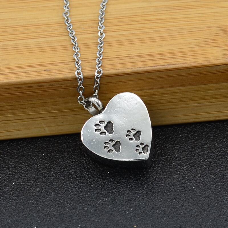 Pet Paw Memorial urn