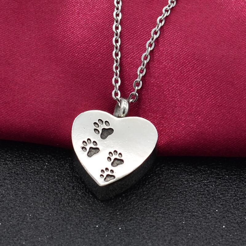 Pet Paw Memorial urn