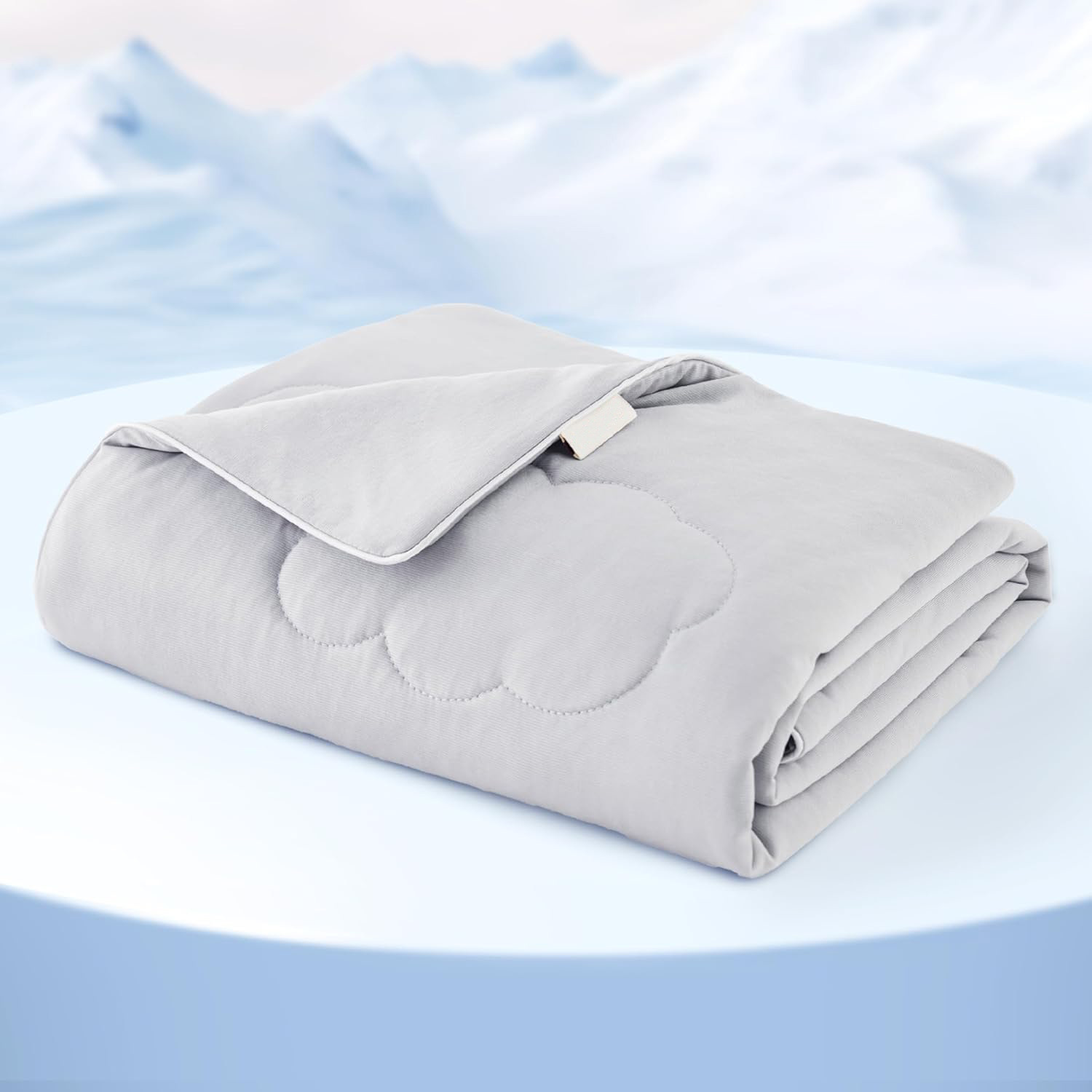 Cloud Pattern Summer Cooling Pet Blanket
