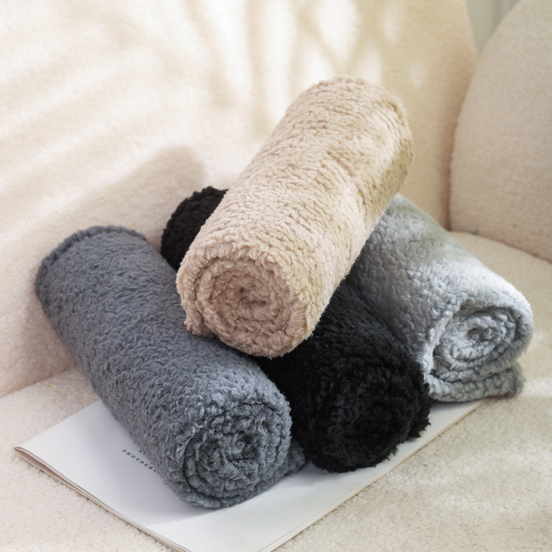 Winter Waterproof Flannel Pet Warming Mat