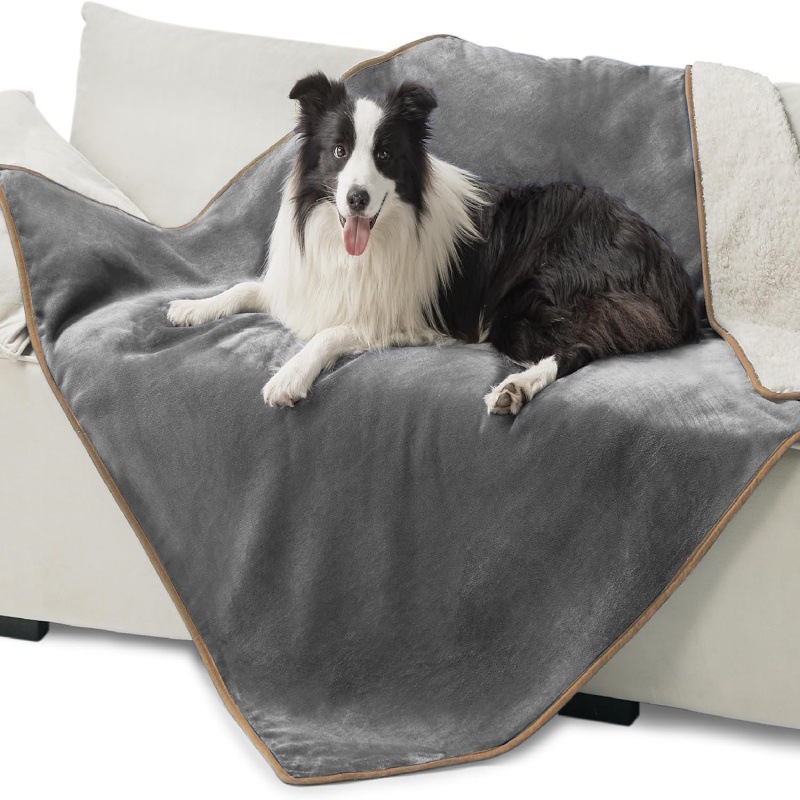 Double-Sided Plush Pet Blanket for Furniture Protection