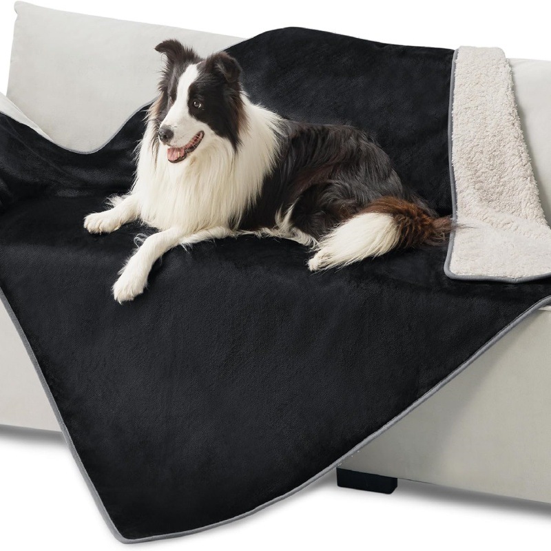 Double-Sided Plush Pet Blanket for Furniture Protection