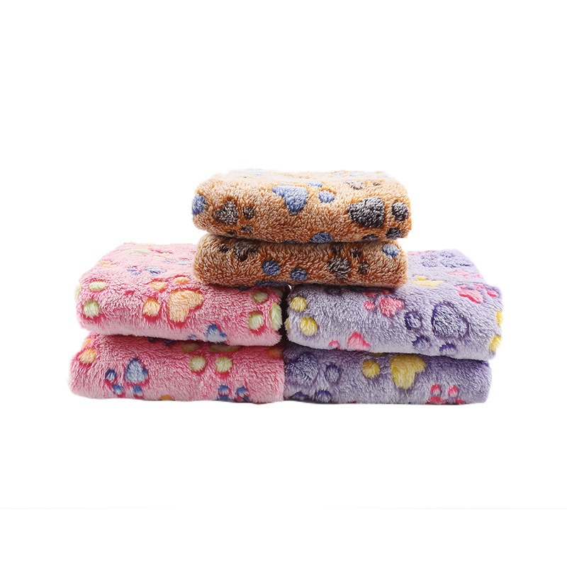 Coral Fleece Pet Blanket for Year-Round Warmth