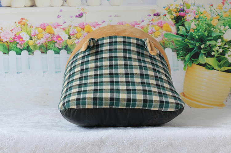 Creative Slipper Design Plush Cat Bed