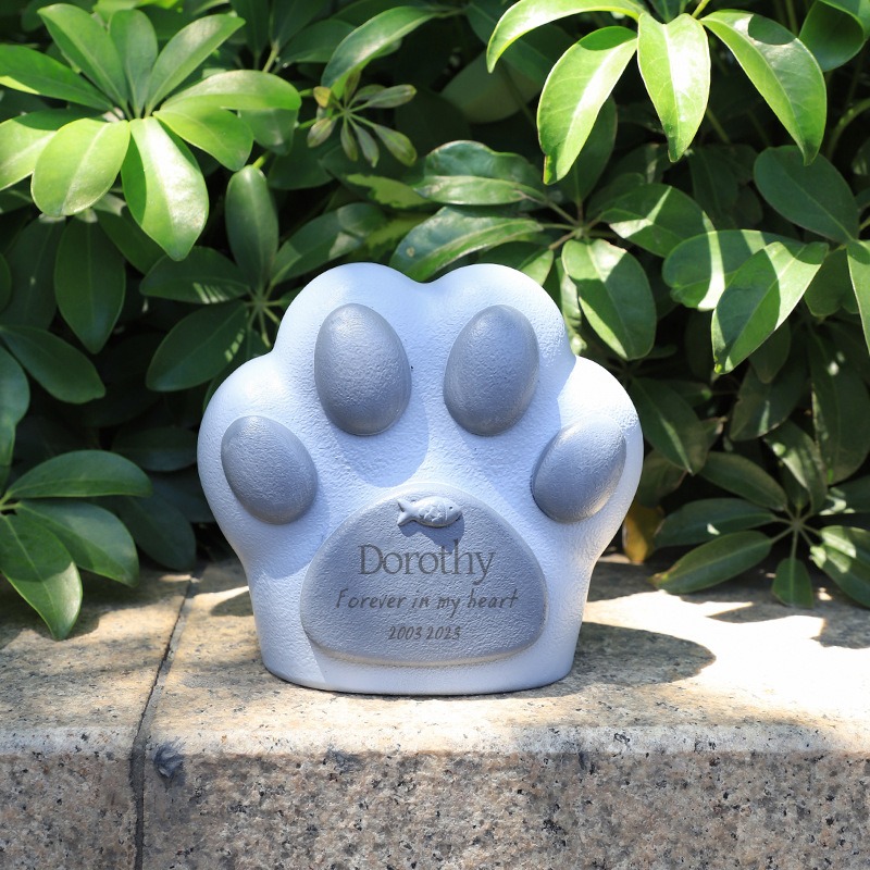 Laser-Engraved Paw Memorial Urn for Pets