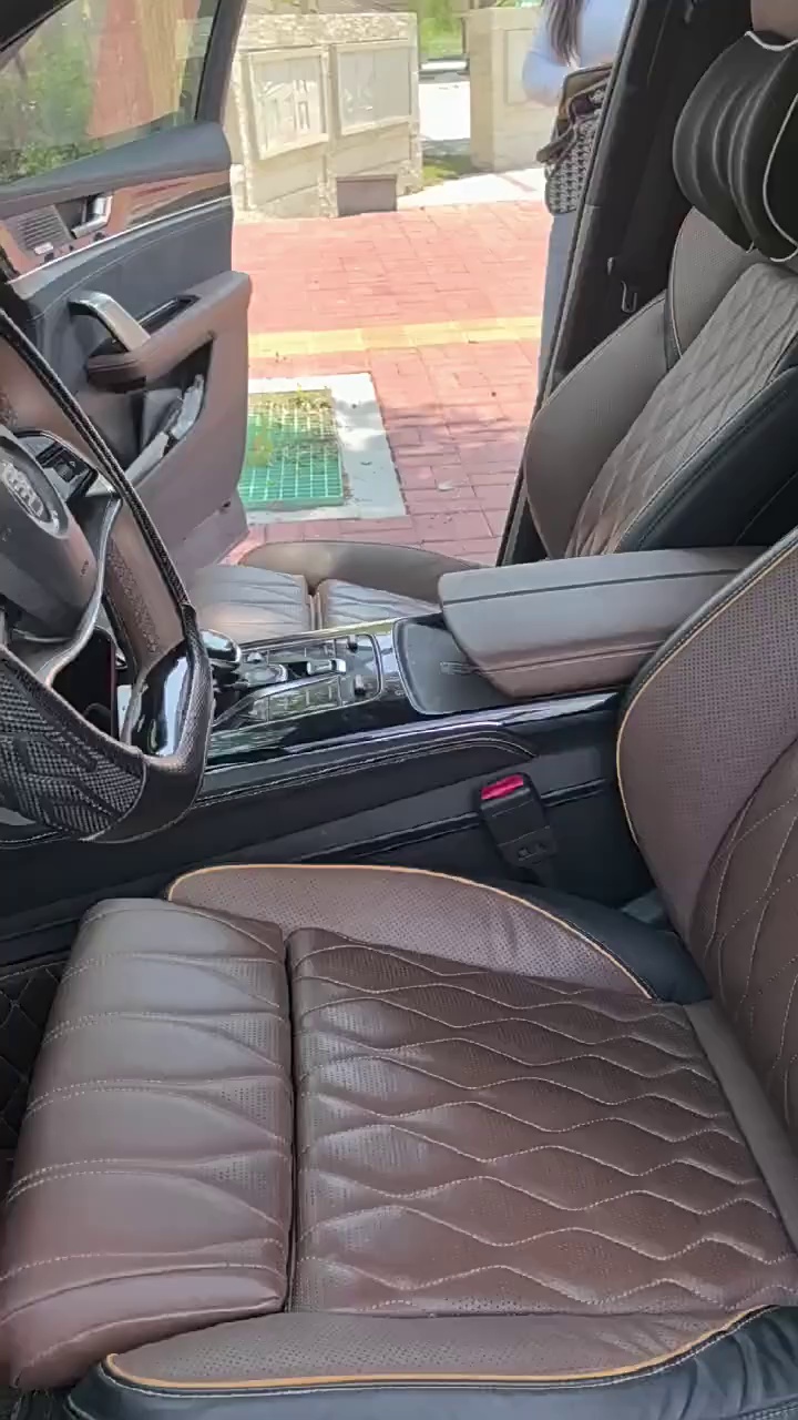 Central Control Armrest Pet Bed for Small Dogs Cats