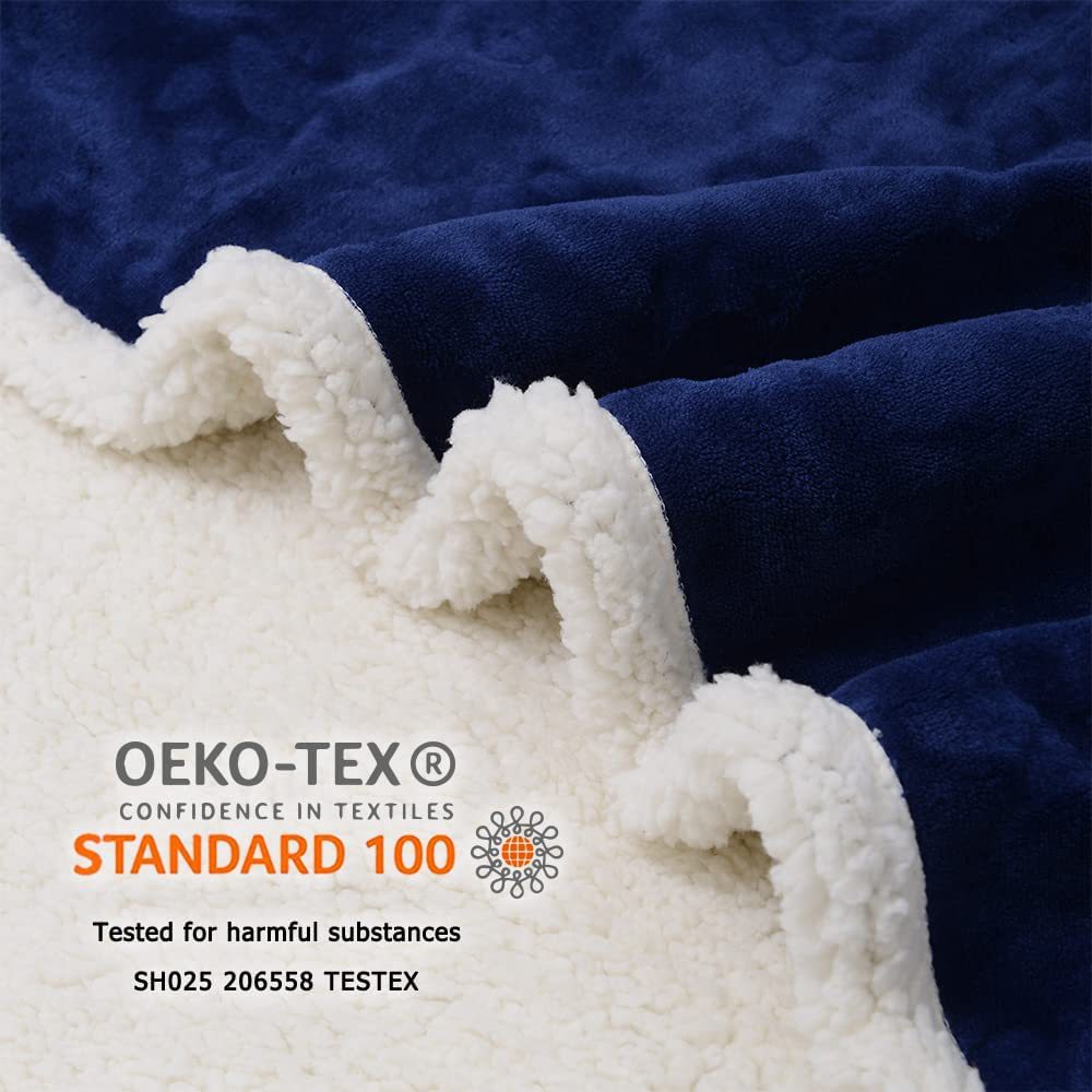 All-Season Flannel Waterproof Pet Mat